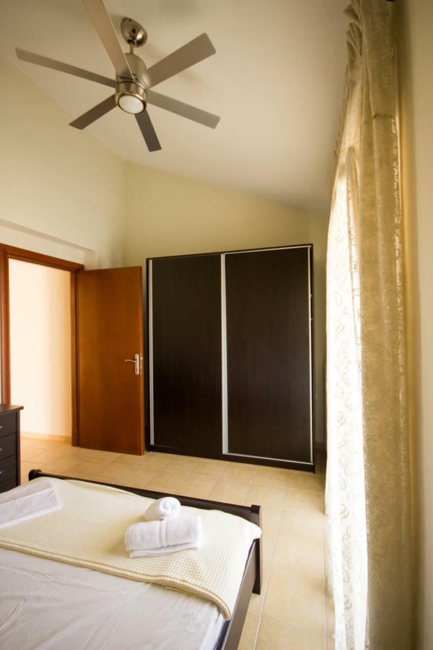 Angel Luxury Apartments Keramoti  Exterior photo